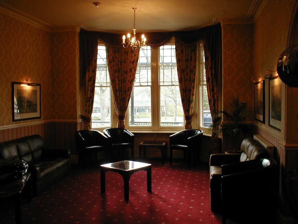 Glen Usk Hotel Llandrindod Wells Extérieur photo