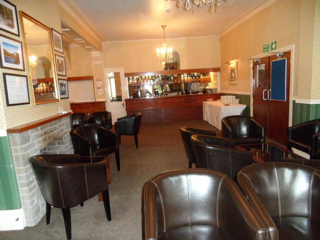 Glen Usk Hotel Llandrindod Wells Extérieur photo