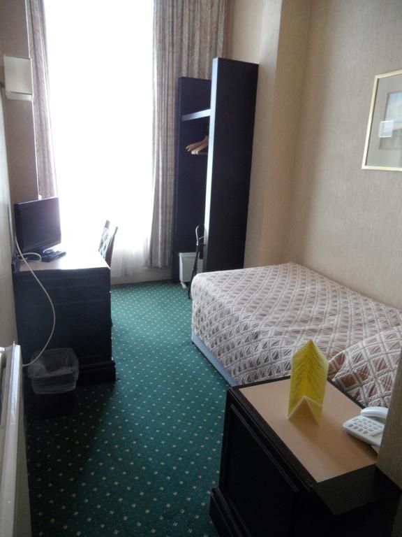 Glen Usk Hotel Llandrindod Wells Extérieur photo